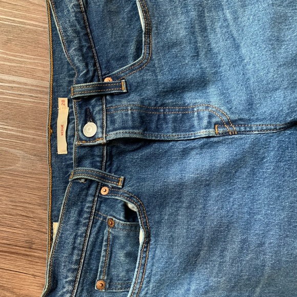 Levi wedgie fit jeans - Picture 2 of 3